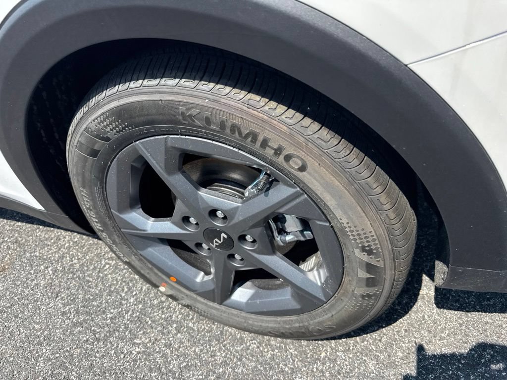 New 2026 Kia K4 FWD image 18