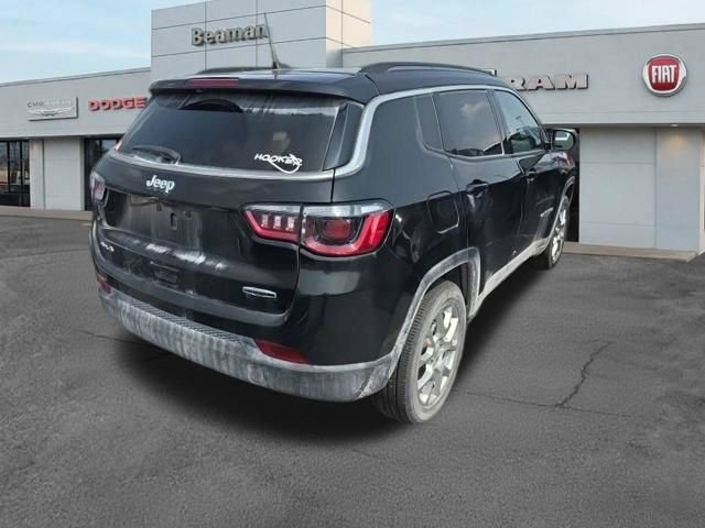 Used 2023 Jeep Compass Latitude AWD/4WD image 3
