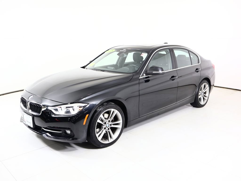 Used 2018 BMW 330i xDrive Sedan w/ Convenience Package image 12