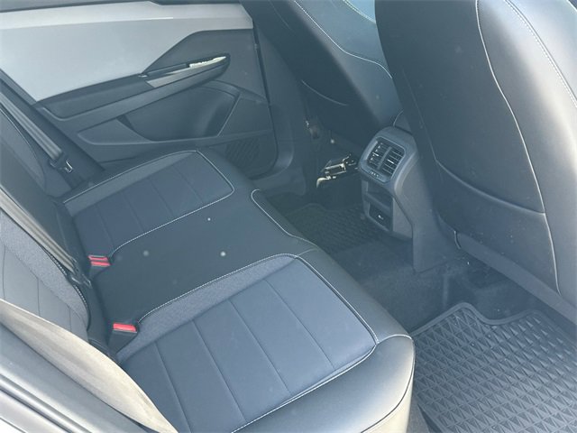 Used 2022 Volkswagen Taos SE image 31