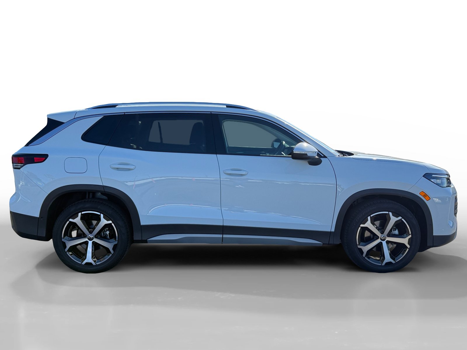 New 2026 Volkswagen Tiguan SE FWD image 6