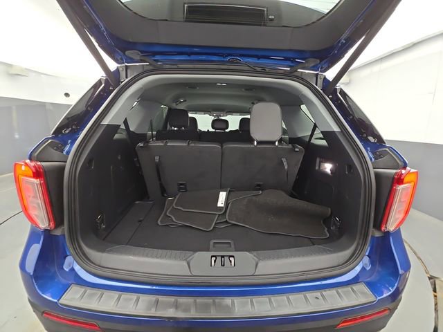 Used 2022 Ford Explorer XLT w/ Equipment Group 202A image 45