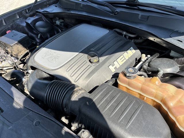 Used 2017 Dodge Charger R/T w/ Blacktop Package RWD image 24