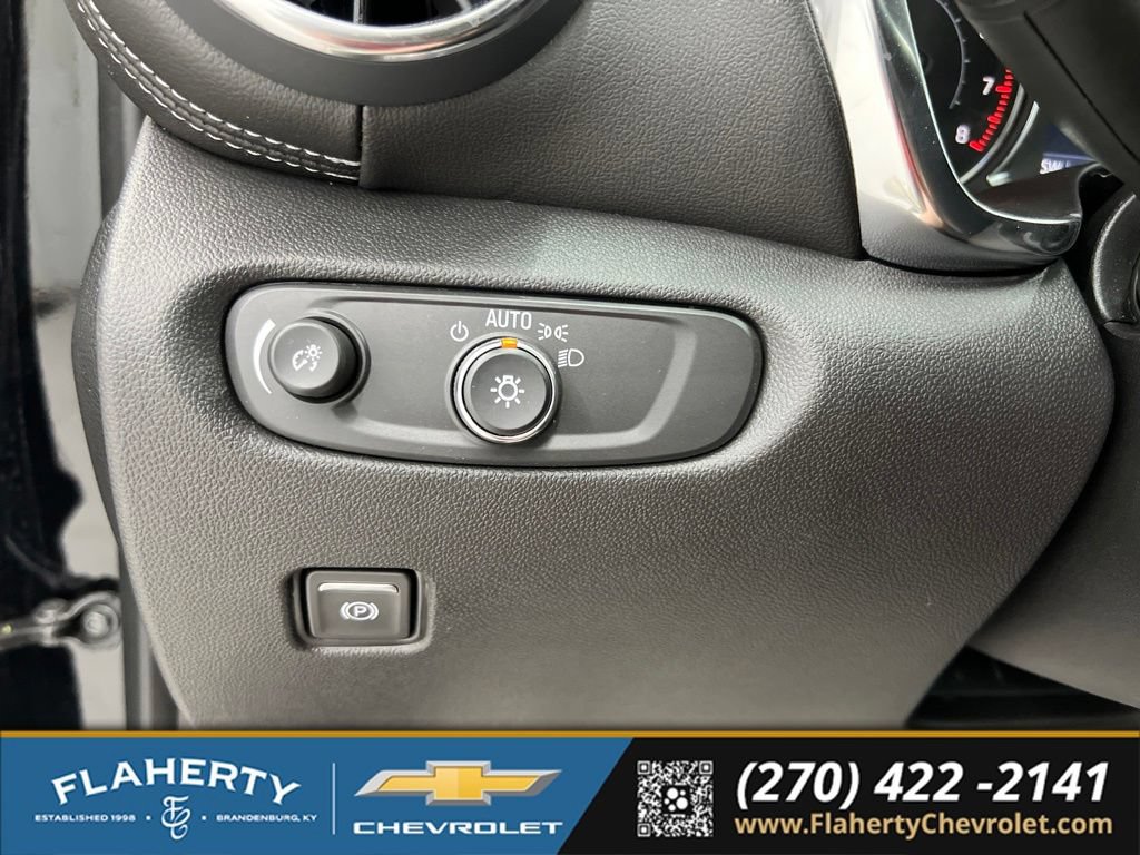 Used 2026 Chevrolet Blazer LT FWD image 21