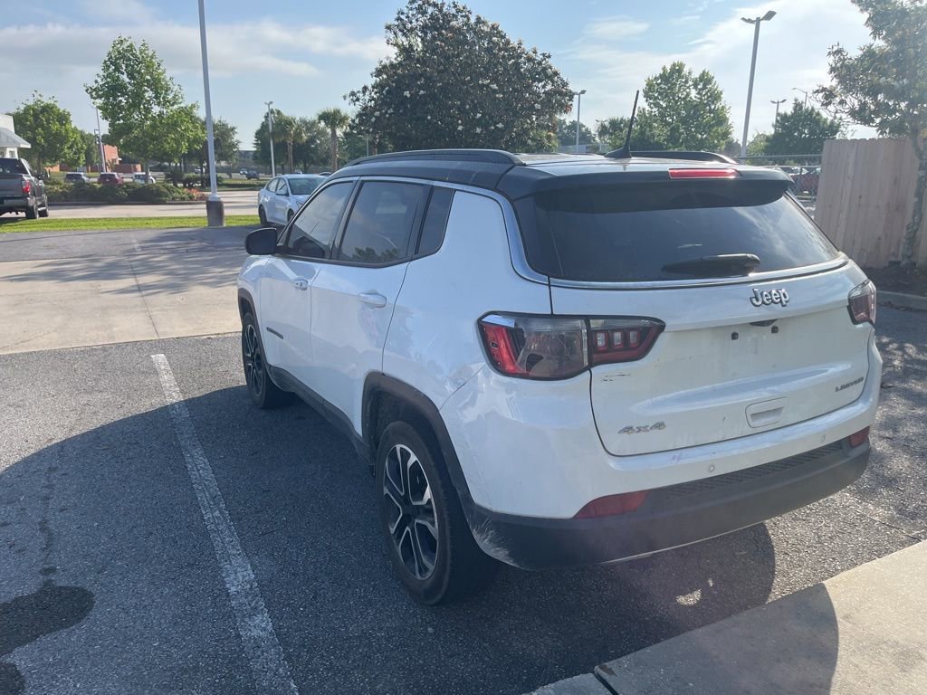 Used 2023 Jeep Compass Limited image 14