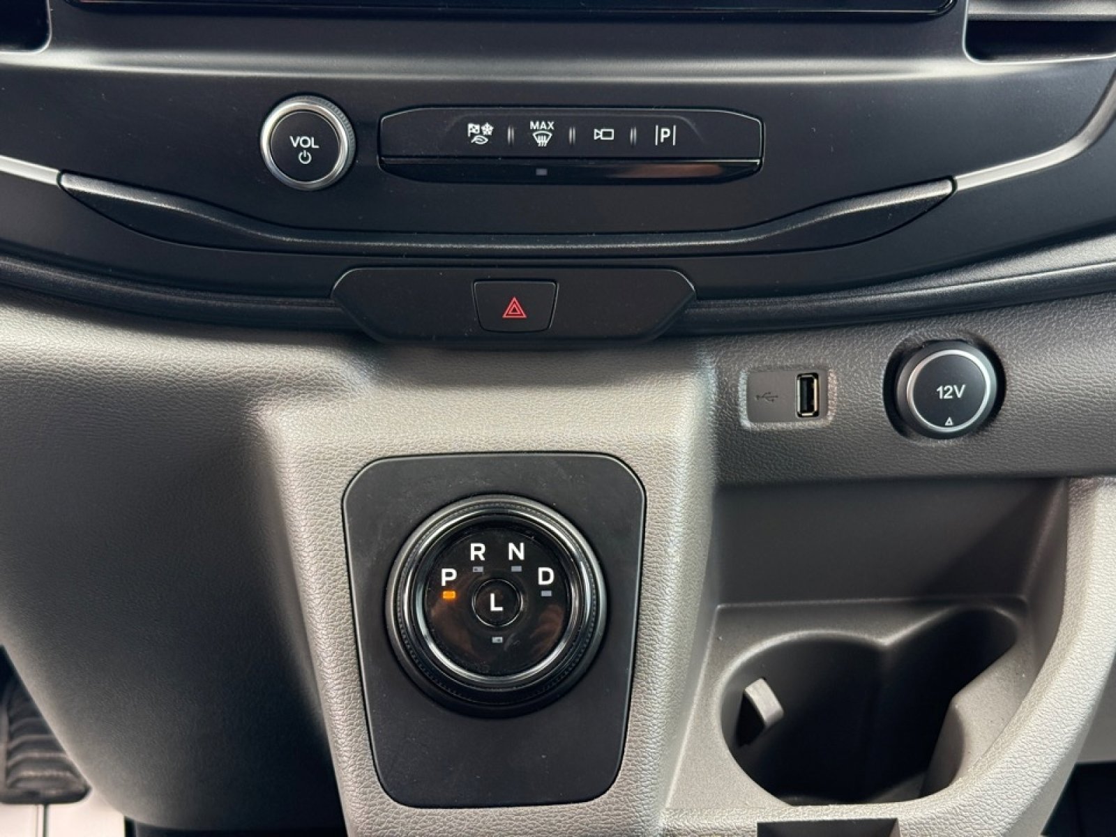 Used 2023 Ford E-Transit Low Roof image 31