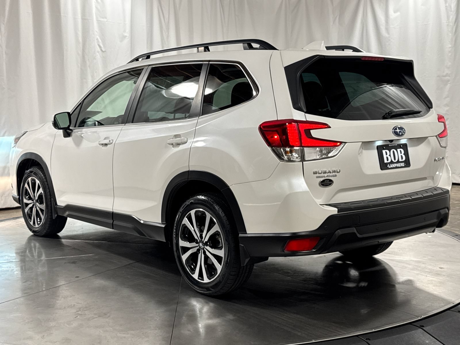 Used 2023 Subaru Forester Limited AWD/4WD image 9