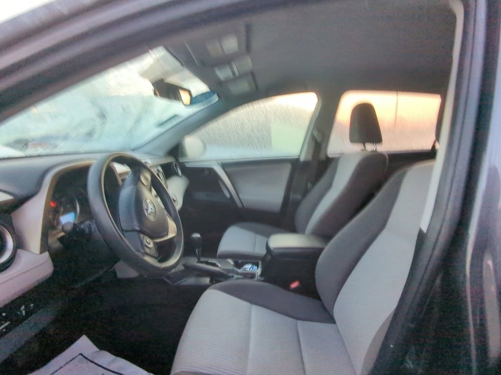 Used 2014 Toyota RAV4 LE image 5