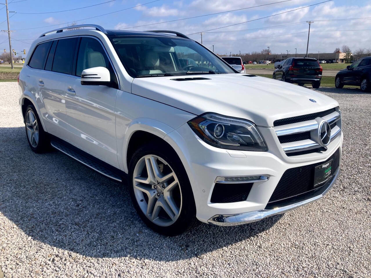 Used 2015 Mercedes-Benz GL 550 4MATIC image 4