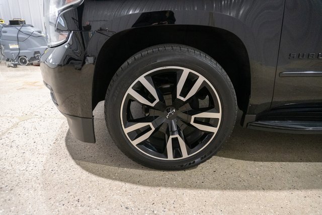 Used 2020 Chevrolet Suburban Premier image 4