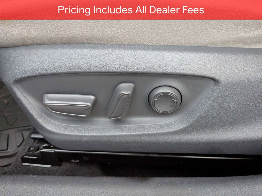 Used 2021 Toyota Camry SE FWD image 20