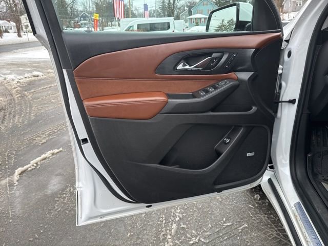 Used 2018 Chevrolet Traverse High Country AWD/4WD image 15