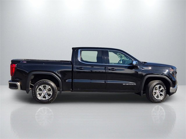 Used 2023 GMC Sierra 1500 SLE image 3