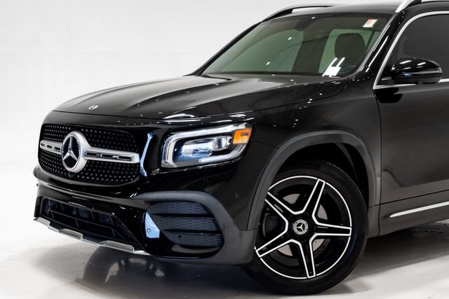 Used 2020 Mercedes-Benz GLB 250 4MATIC image 2