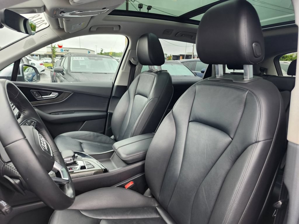 Used 2018 Audi Q7 3.0T Premium Plus w/ Premium Plus Package AWD/4WD image 8