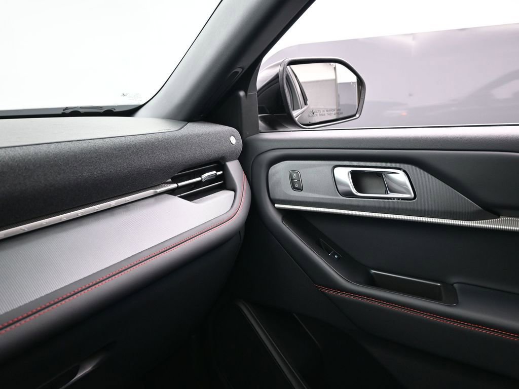 New 2026 Ford Explorer ST-Line w/ ST-Line Street Pack image 24