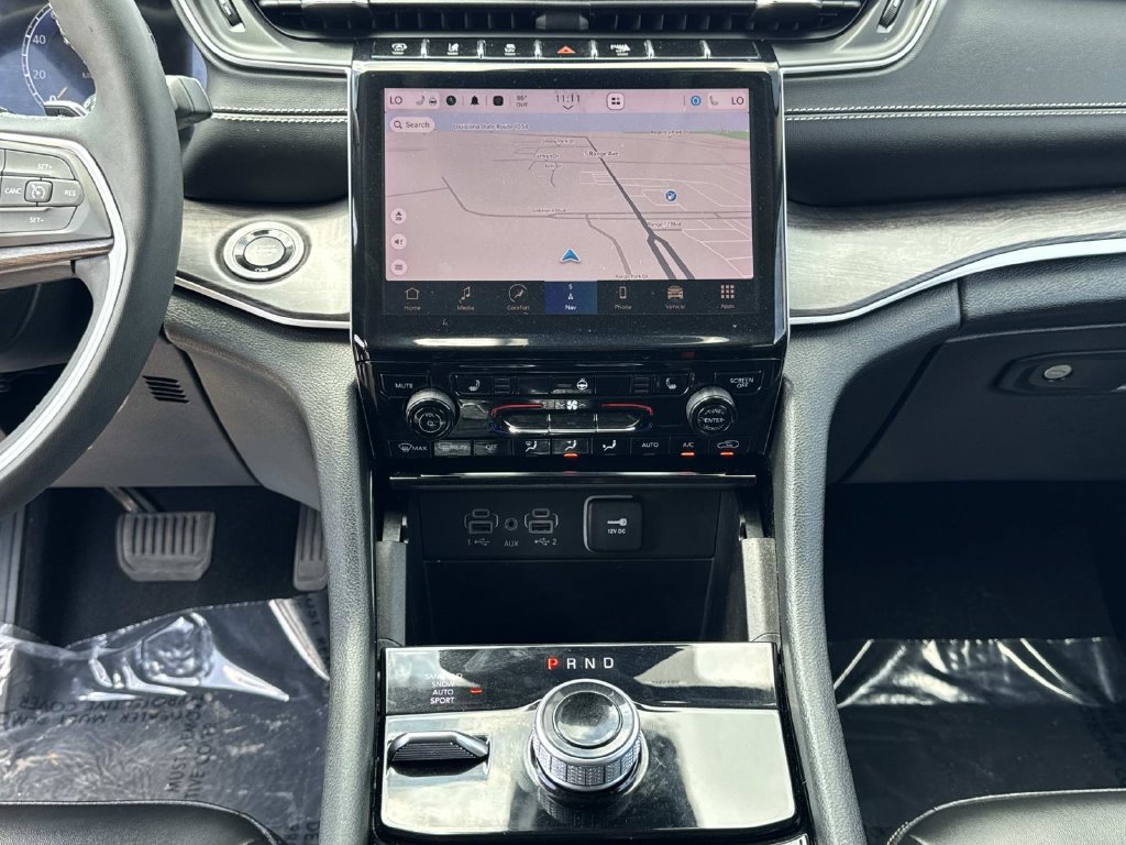 Used 2023 Jeep Grand Cherokee Limited AWD/4WD image 28