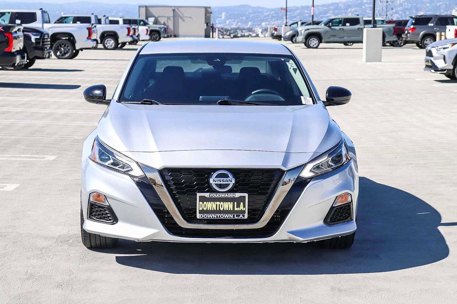 Used 2020 Nissan Altima 2.5 SR image 2