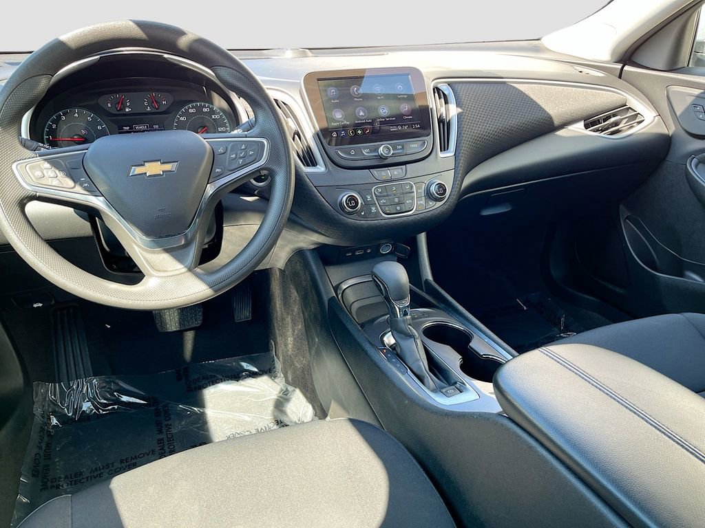 Used 2025 Chevrolet Malibu LT FWD image 28