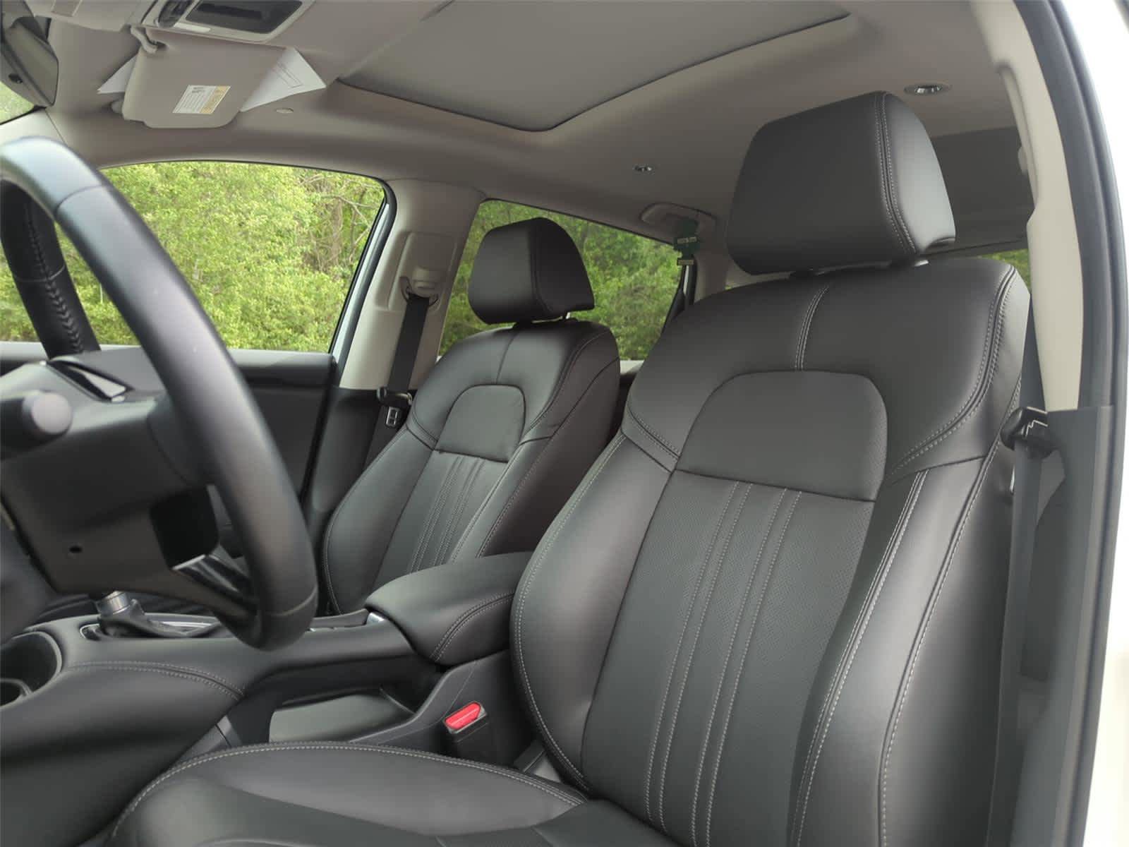Used 2025 Honda HR-V EX-L image 14