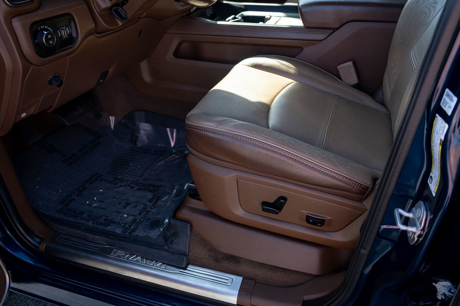 Used 2019 RAM 2500 Limited image 25