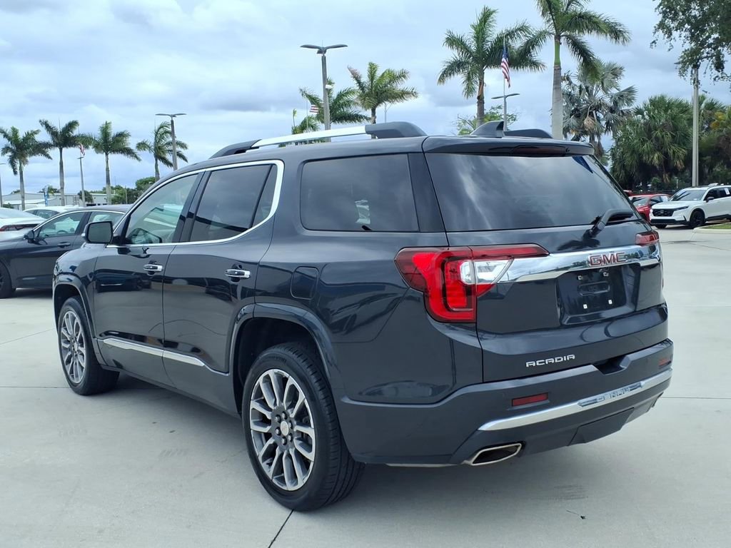 Used 2022 GMC Acadia Denali w/ Denali Ultimate Package FWD image 13