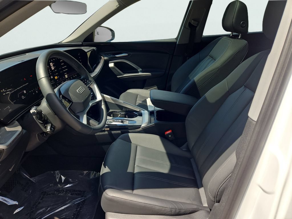 Certified 2025 Audi Q5 Premium w/ Convenience Package AWD/4WD image 15