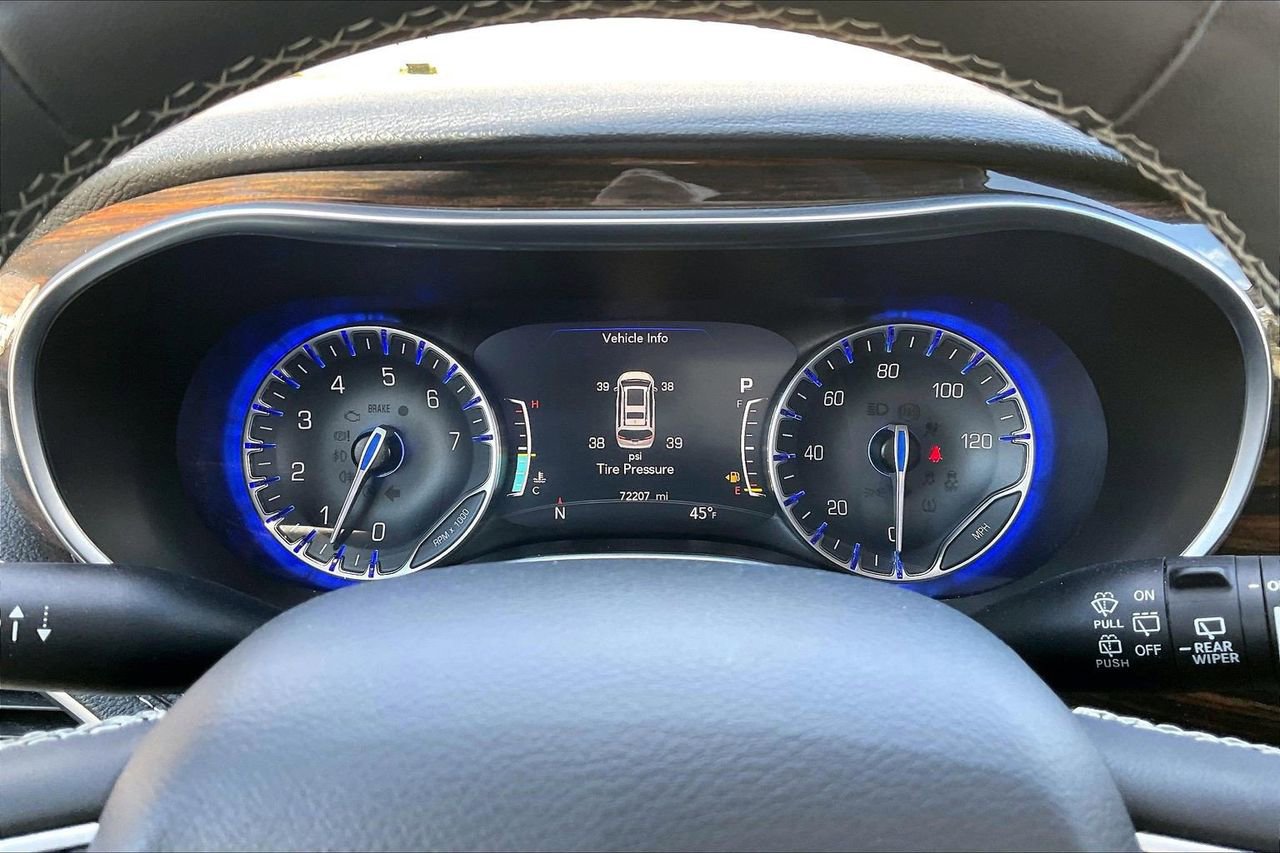 Used 2023 Chrysler Pacifica Limited image 11