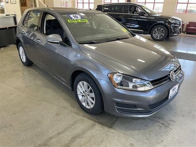 Used 2016 Volkswagen Golf S FWD image 9