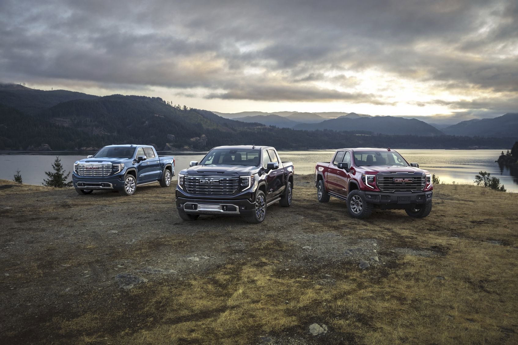 New 2026 GMC Sierra 1500 Denali Ultimate AWD/4WD image 2