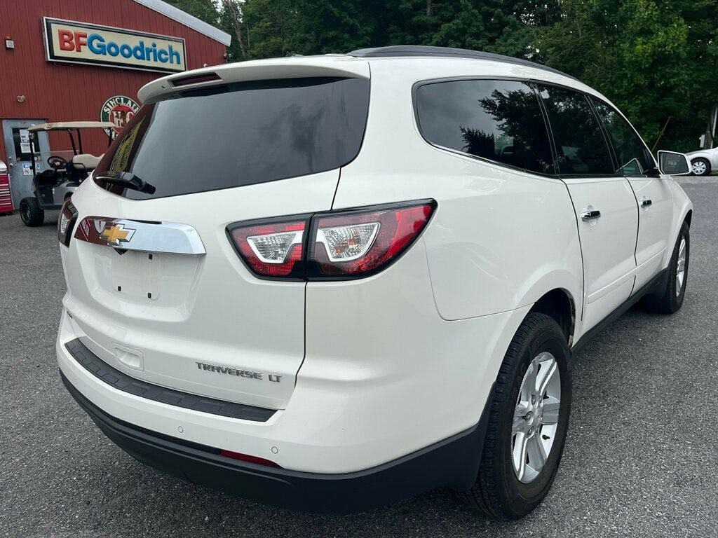 Used 2013 Chevrolet Traverse LT AWD/4WD image 3