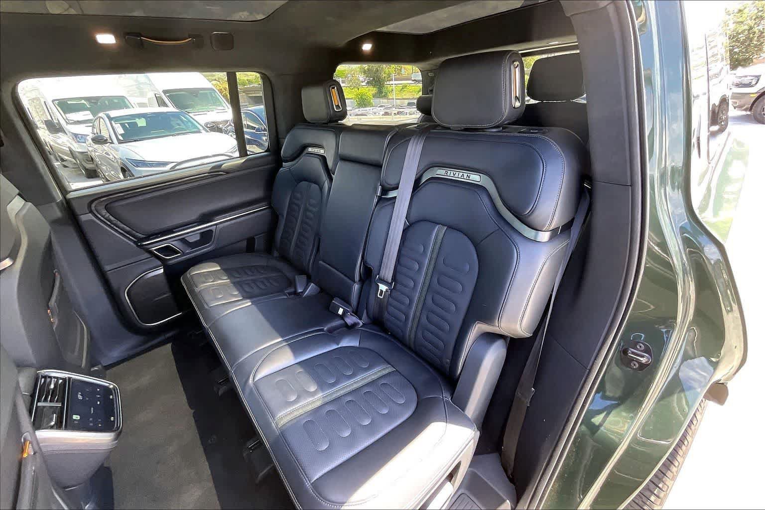 Used 2023 Rivian R1S Launch Edition AWD/4WD image 29