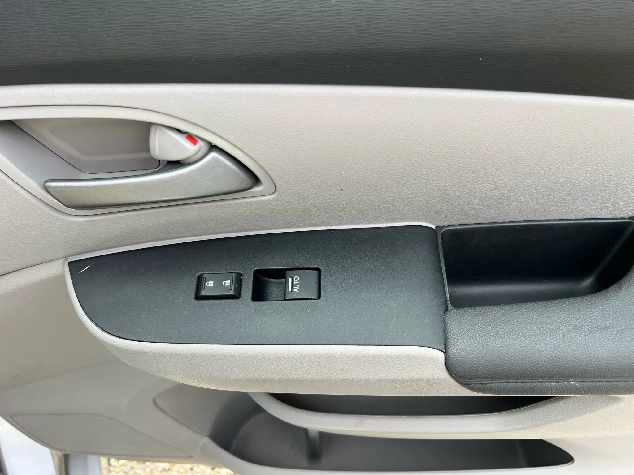 Used 2012 Honda Odyssey Touring image 31