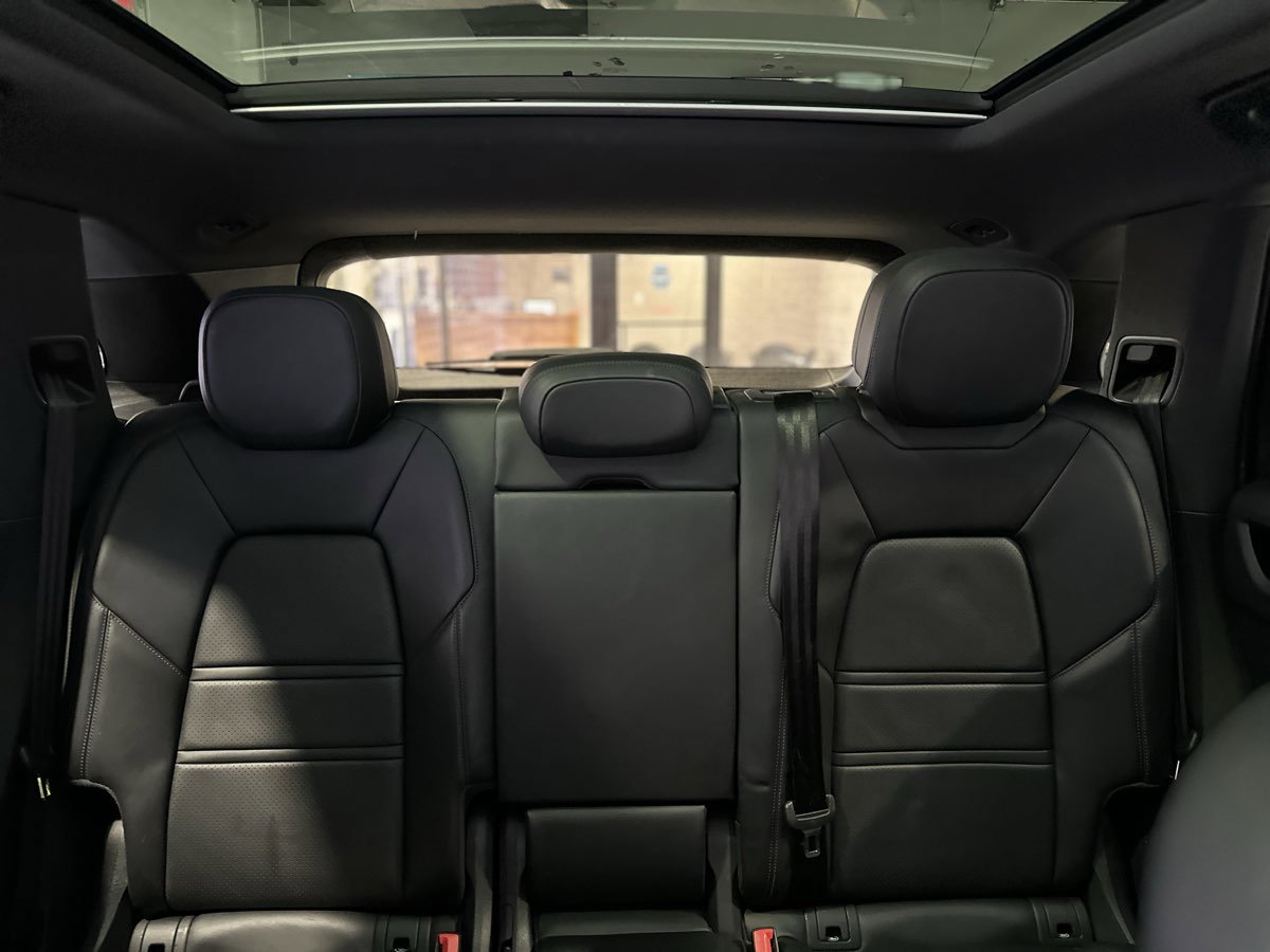 Used 2021 Porsche Cayenne image 39