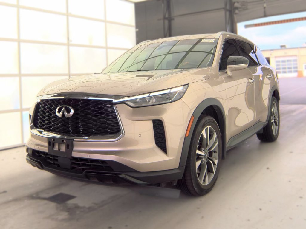 Used 2023 INFINITI QX60 Luxe w/ Performance Audio Package AWD/4WD image 1