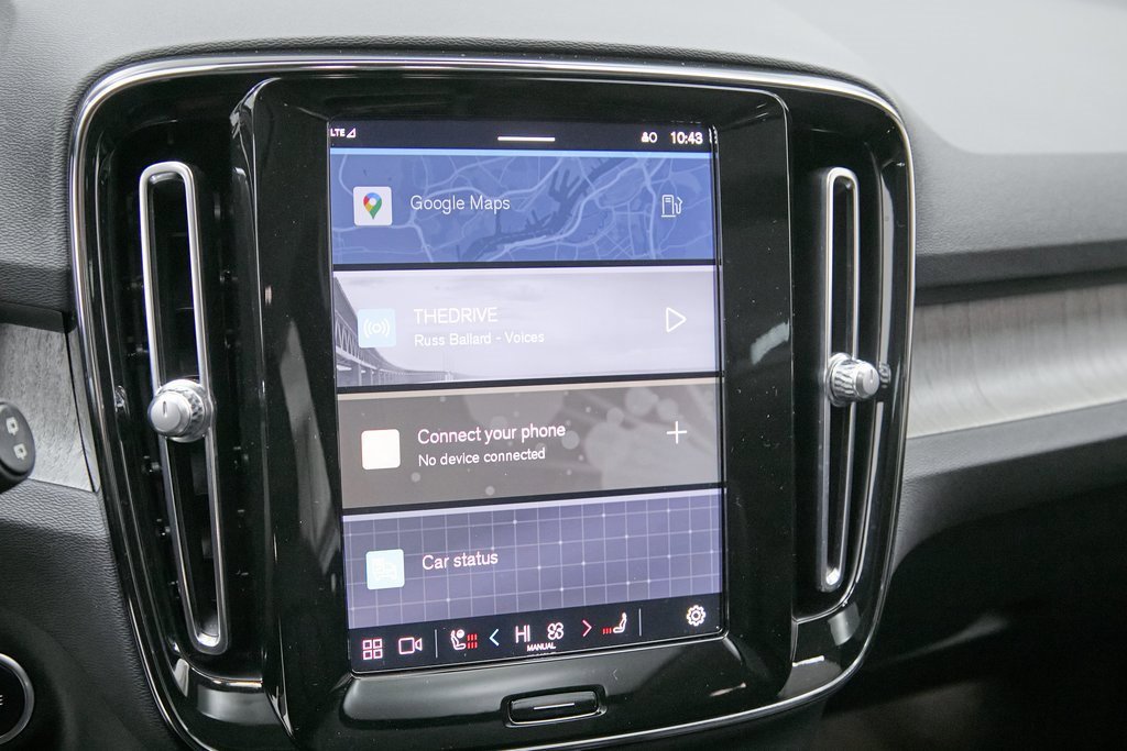 Used 2023 Volvo XC40 B5 Ultimate w/ Protection Package Premier image 15