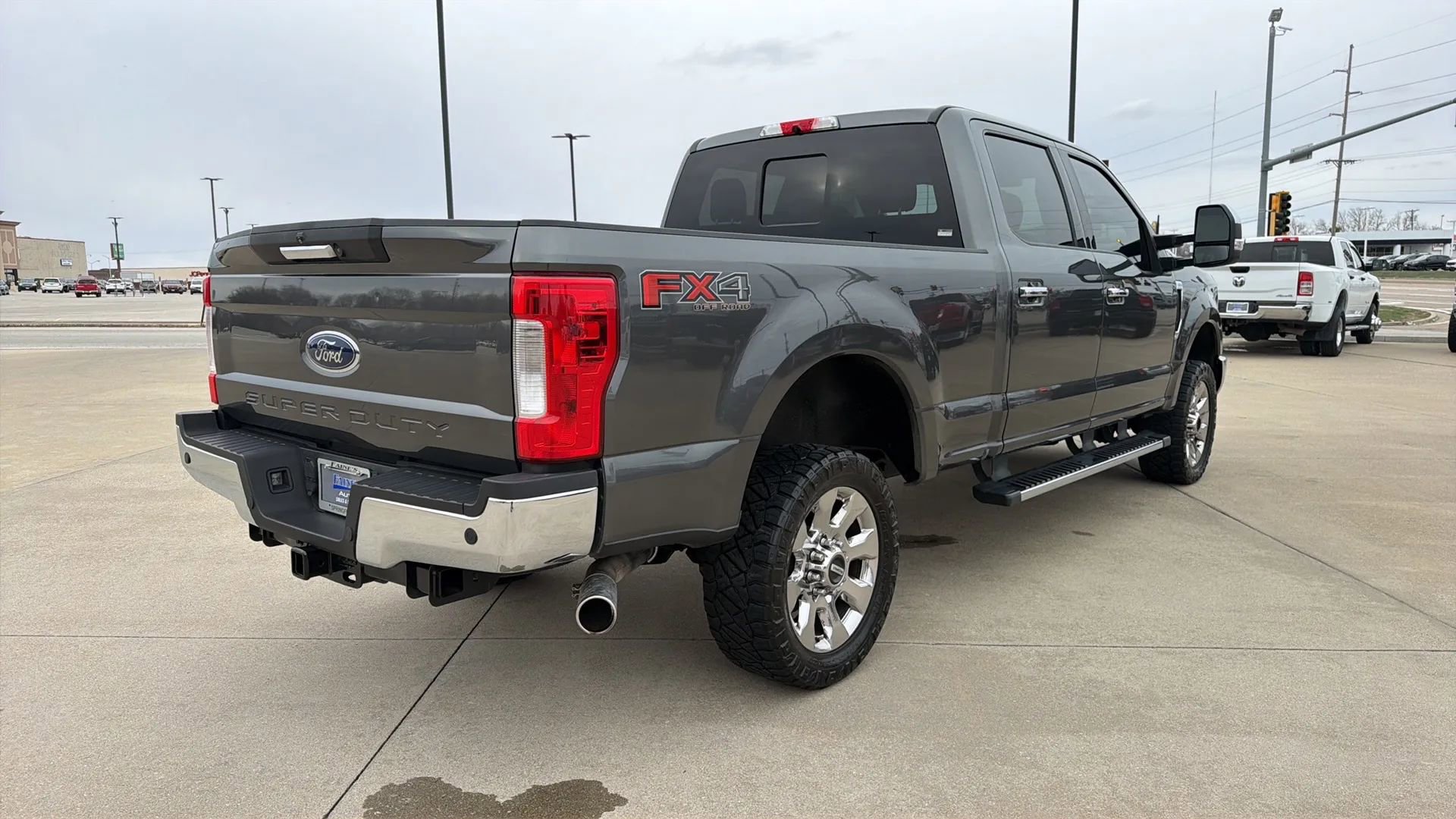 Used 2019 Ford F250 Lariat w/ Chrome Package image 22