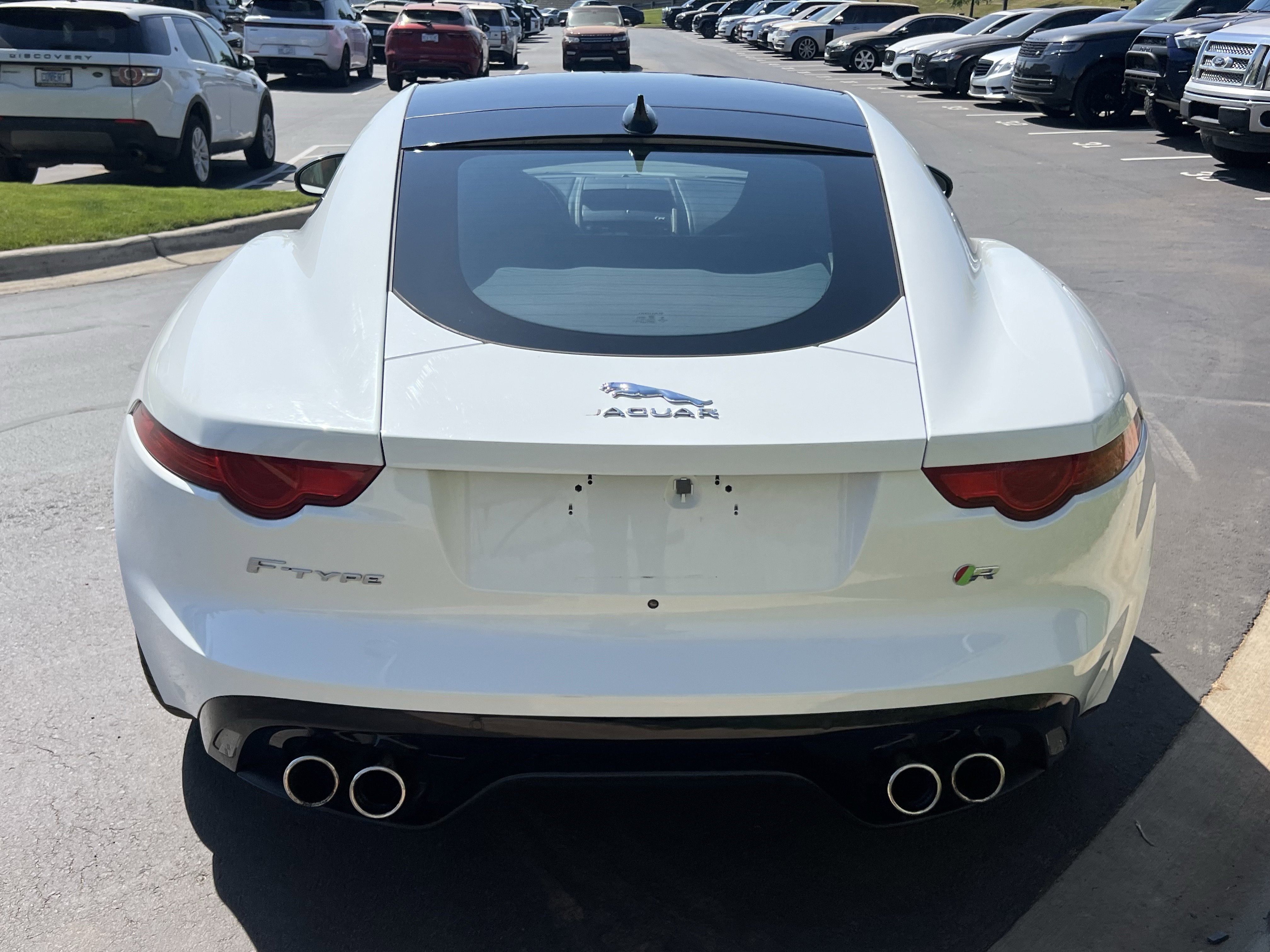 Used 2015 Jaguar F-TYPE R image 6