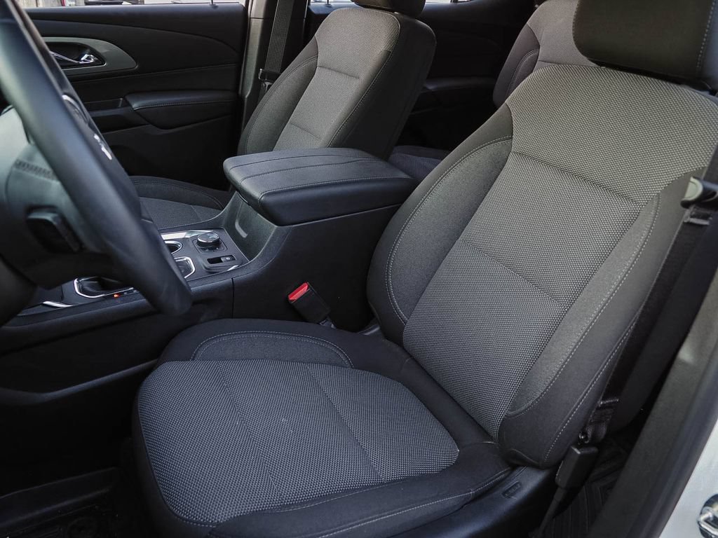 Certified 2023 Chevrolet Traverse LT FWD image 8