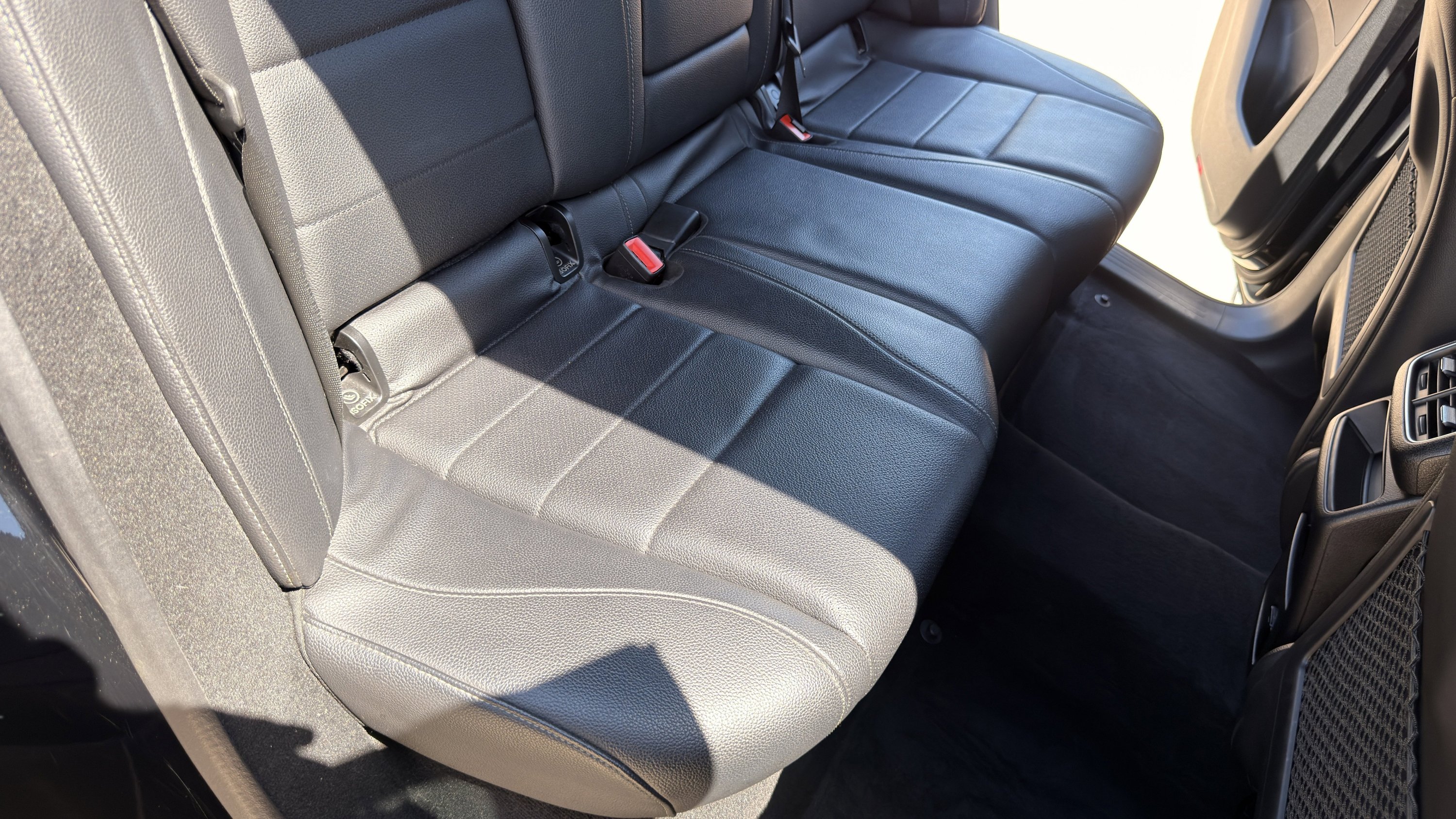 Used 2023 Mercedes-Benz GLE 450 4MATIC w/ Premium Package image 44