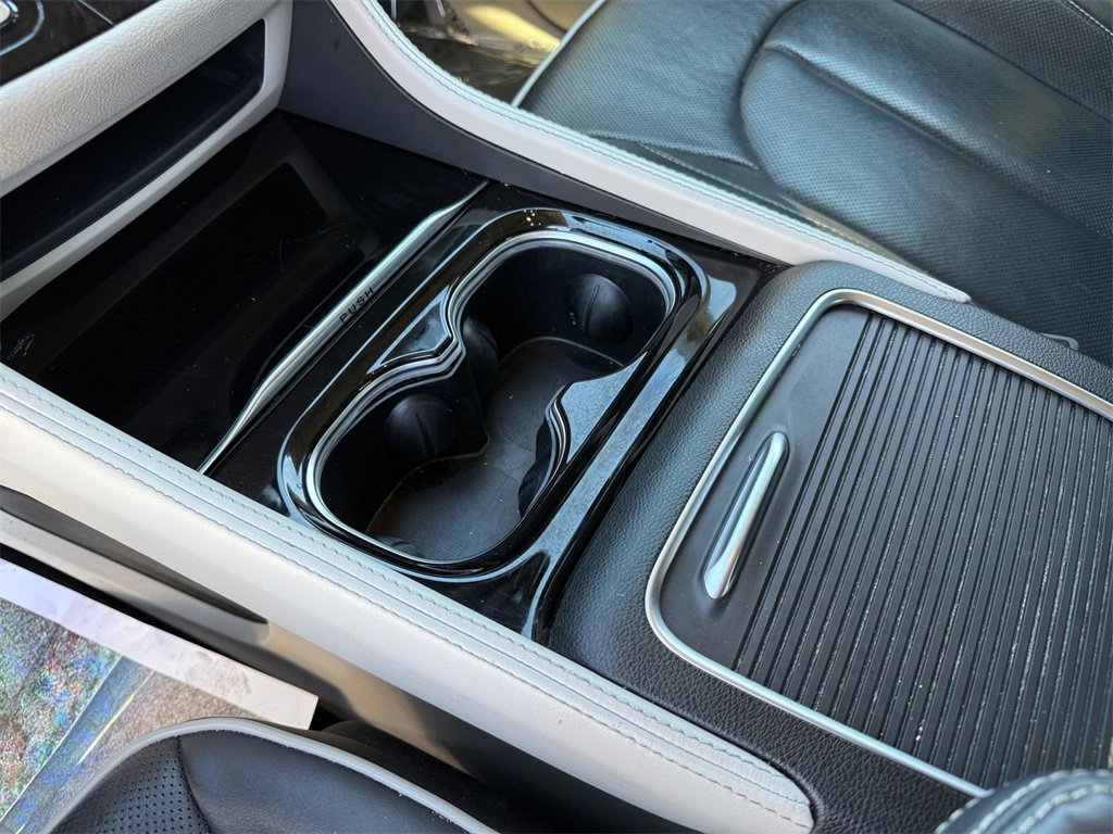 Certified 2023 Chrysler Pacifica Limited image 35