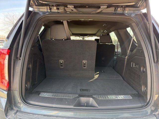 Used 2021 GMC Yukon Denali w/ Denali Premium Package image 16