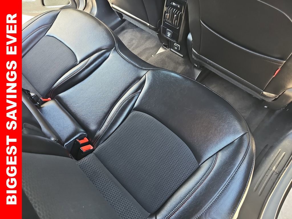 Used 2023 Jeep Compass Trailhawk image 11