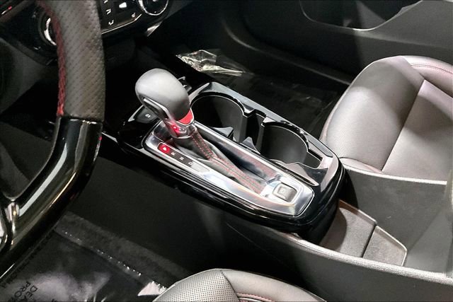 Used 2025 Chevrolet Trax RS w/ Sunroof Package image 18