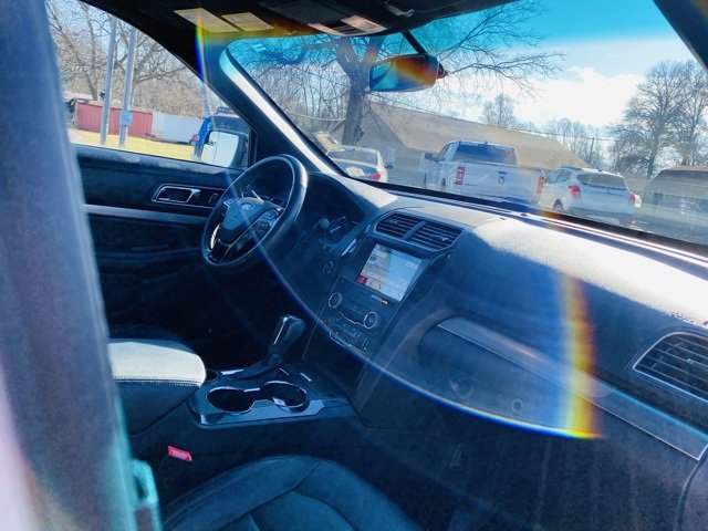 Used 2018 Ford Explorer XLT w/ Equipment Group 202A image 25