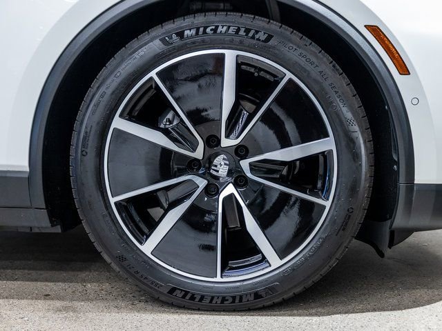 Certified 2025 Porsche Macan Electric image 20