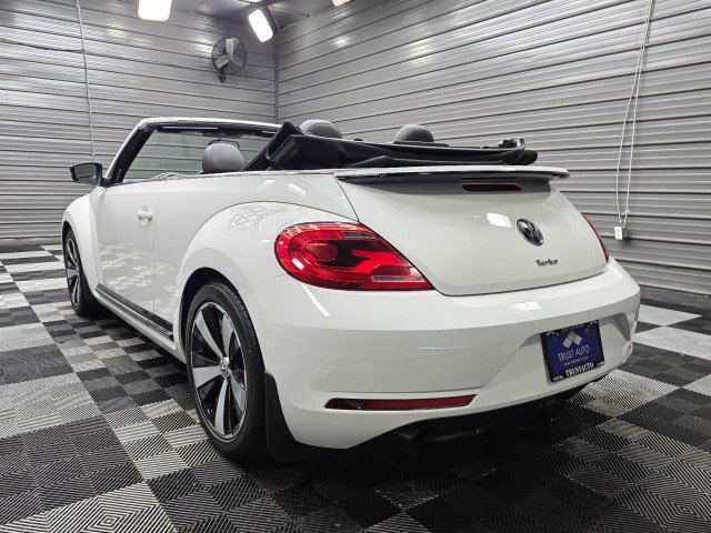 Used 2013 Volkswagen Beetle 2.0T FWD image 7