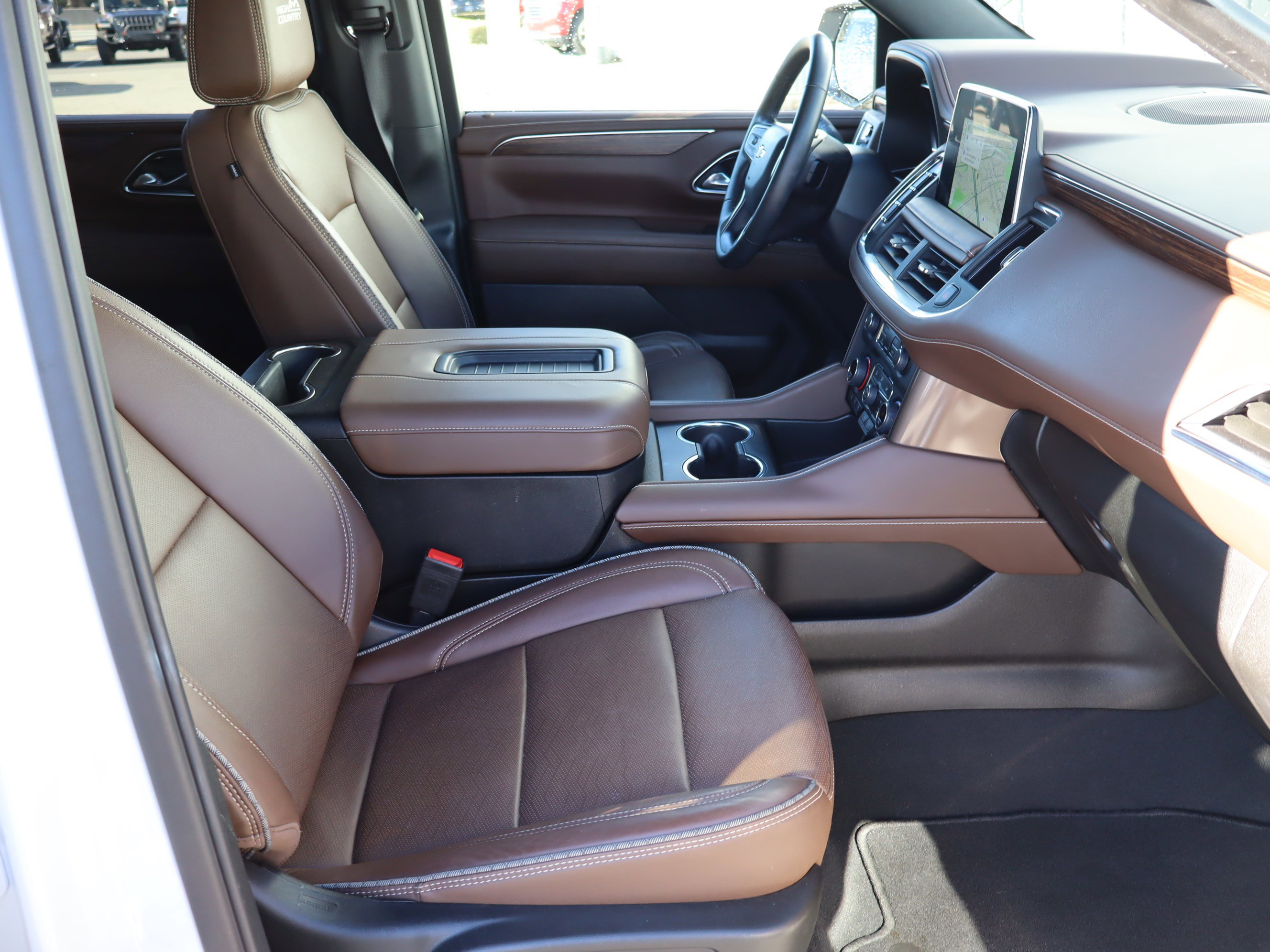 Certified 2024 Chevrolet Suburban High Country w/ Premium Package image 41