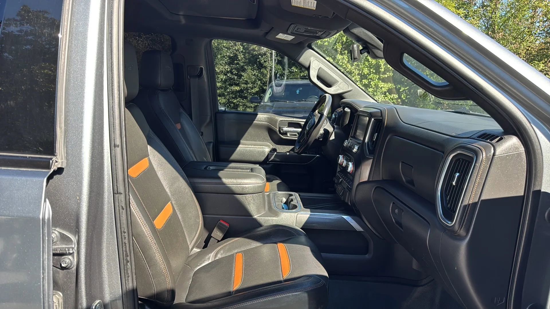 Used 2020 GMC Sierra 1500 AT4 w/ AT4 Premium Package image 12