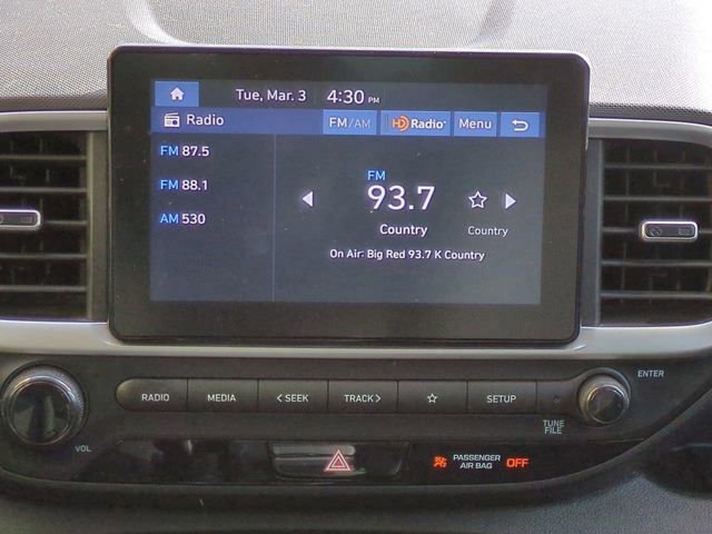 Certified 2023 Hyundai Venue SE w/ Cargo Package image 22